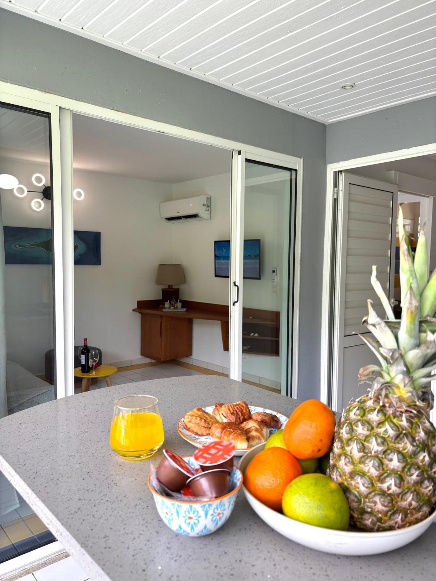 Blue Dream - Le Cocon Miel, Piscine, Restaurant Apartment Folle Anse Bagian luar foto